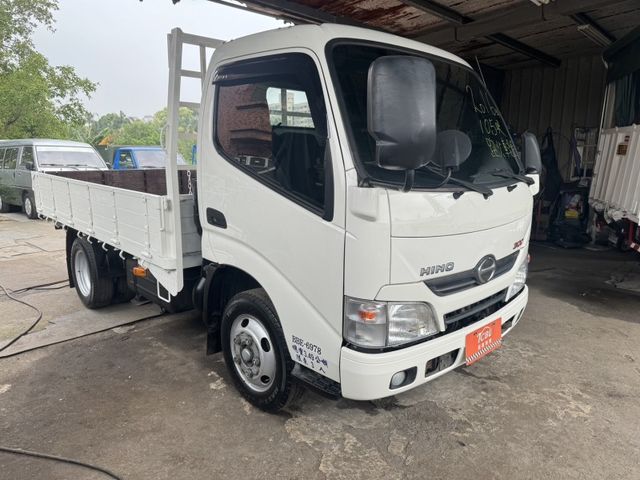 Hino 300  第7張相片