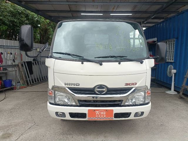 Hino 300  第6張相片