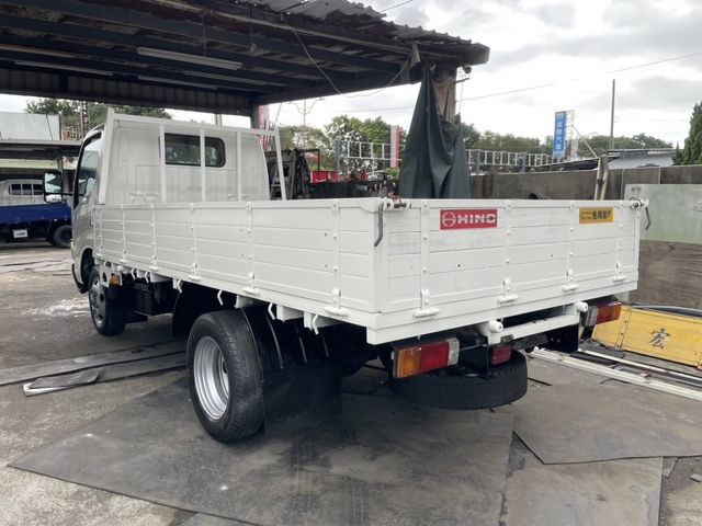 Hino 300  第8張相片