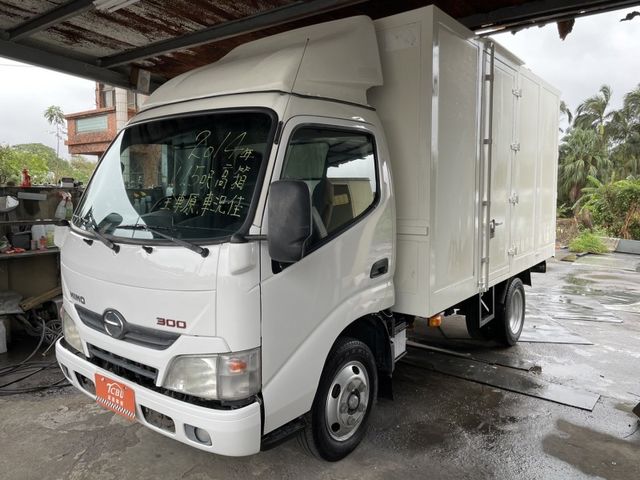 Hino 300  第5張相片