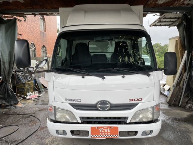 Hino 300  第6張相片