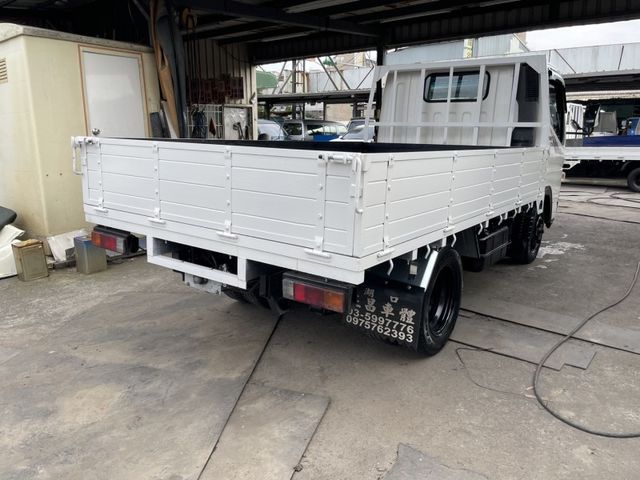 Mitsubishi Canter  第9張相片