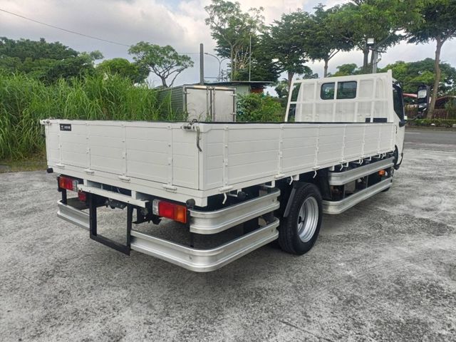 Hino 300  第6張相片