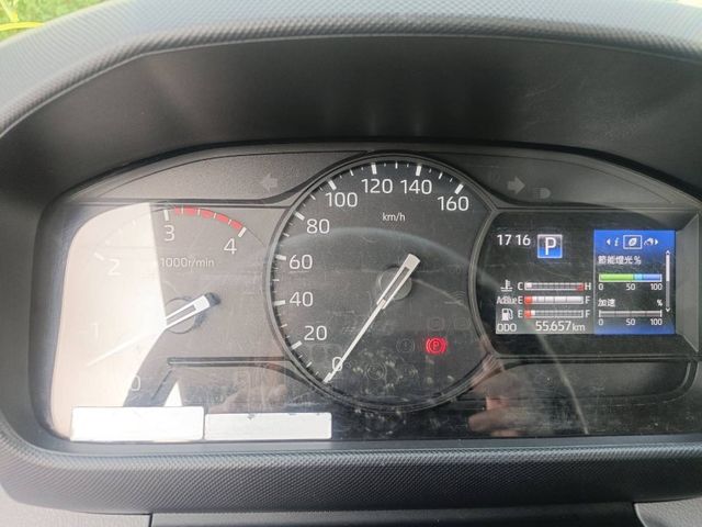 Hino 300  第10張相片