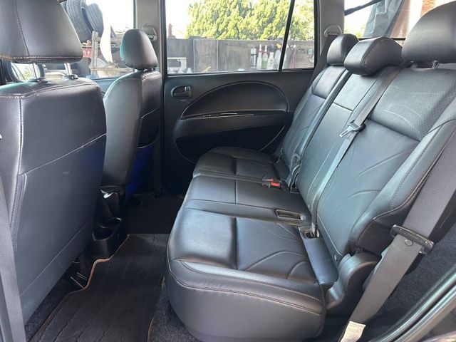 Mitsubishi Zinger  第9張相片