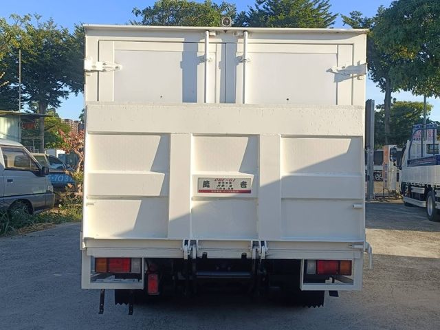 Isuzu Elf(一路發)  第8張相片