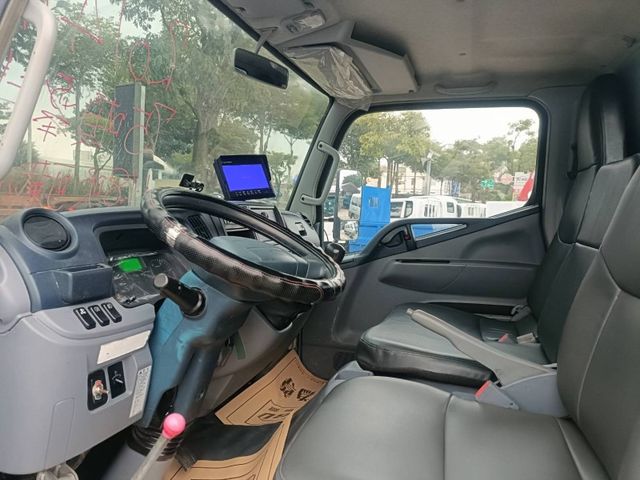 Mitsubishi Canter  第9張相片