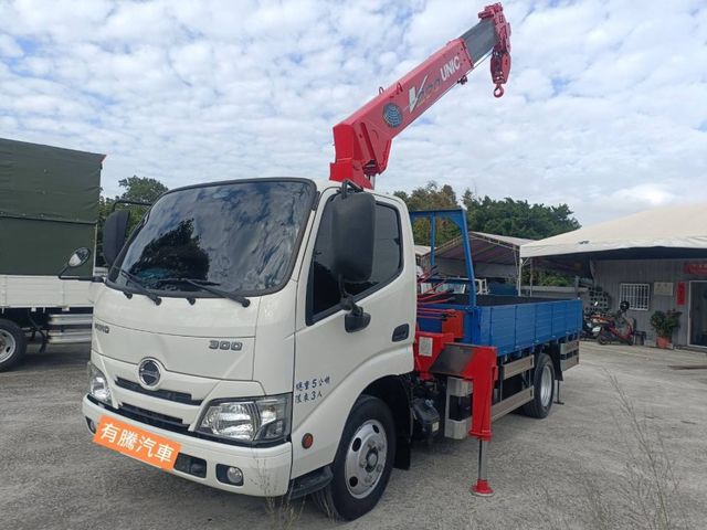 Hino 300  第5張相片