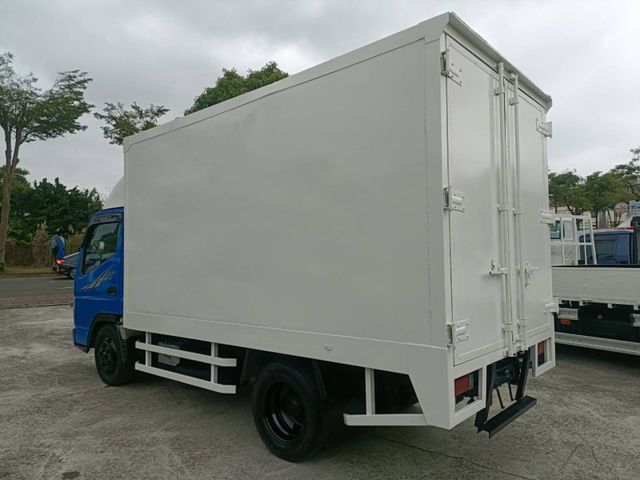 Mitsubishi Canter  第8張相片