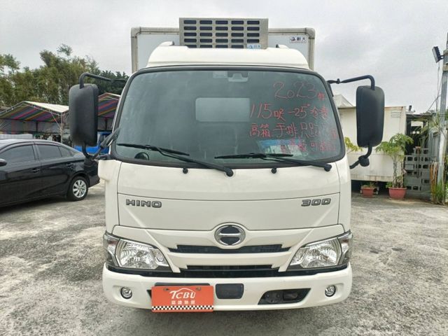 Hino 300  第8張相片