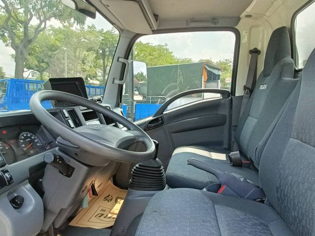 Isuzu Elf(一路發)  第2張相片