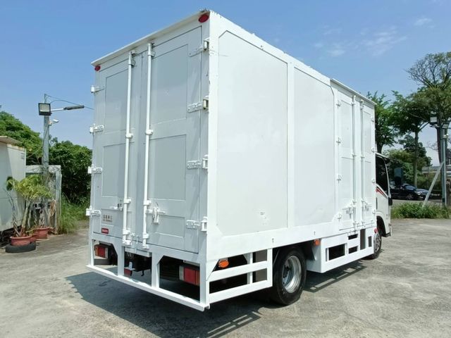 Isuzu Elf(一路發)  第10張相片