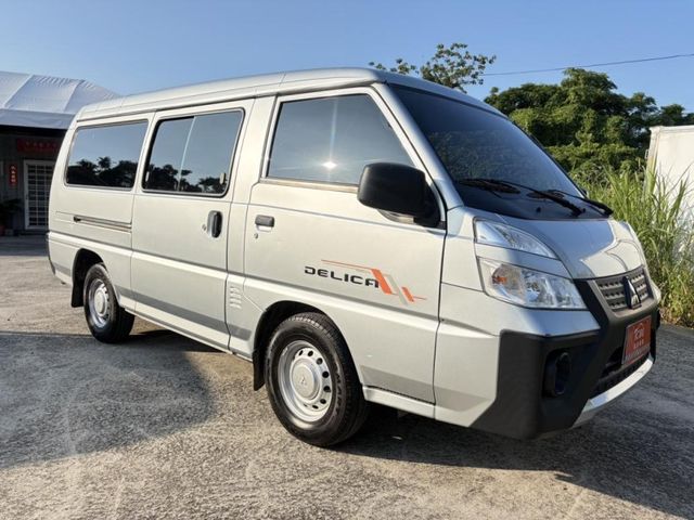 (實車實照實價)2020年/自排/5人座/空間大/車況內外漂亮/只跑8萬多公里  第7張相片
