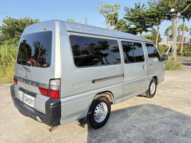 (實車實照實價)2020年/自排/5人座/空間大/車況內外漂亮/只跑8萬多公里  第8張相片