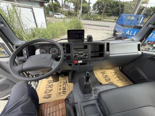 (實車實照實價)2018年/14呎/7.5噸/手排/大馬力/原漆原鈑件/跑5萬9  第1張相片