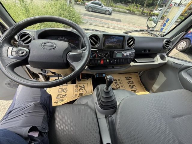 (實車實照實價)2023年/手排/正5噸/冷箱-25度/全車原鈑件/原廠保養  第1張相片