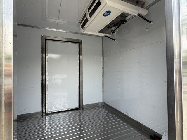 (實車實照實價)2023年/手排/正5噸/冷箱-25度/全車原鈑件/原廠保養  第12張相片