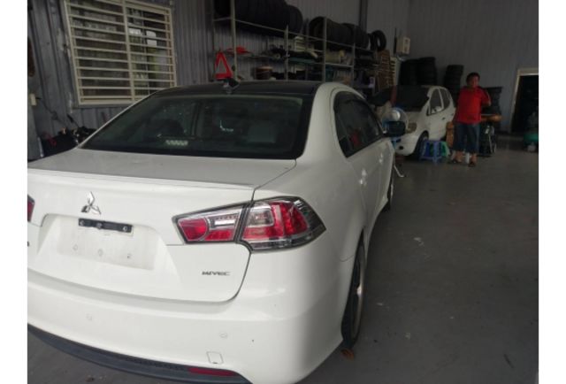 Mitsubishi FORTIS  第4張相片