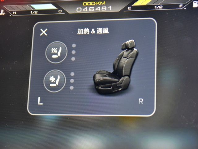 Luxgen URX  第14張相片