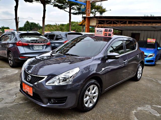 Nissan Tiida  第1張相片