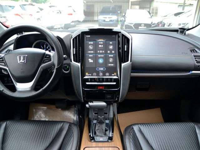 Luxgen U6 GT  第8張相片