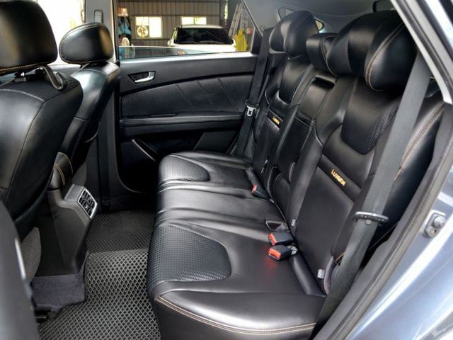 Luxgen U6 GT  第10張相片