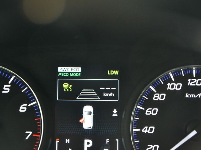 Mitsubishi Outlander  第17張相片