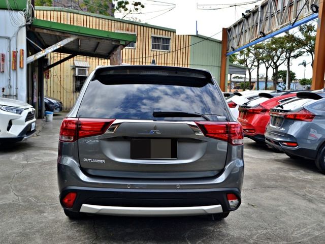 Mitsubishi Outlander  第24張相片