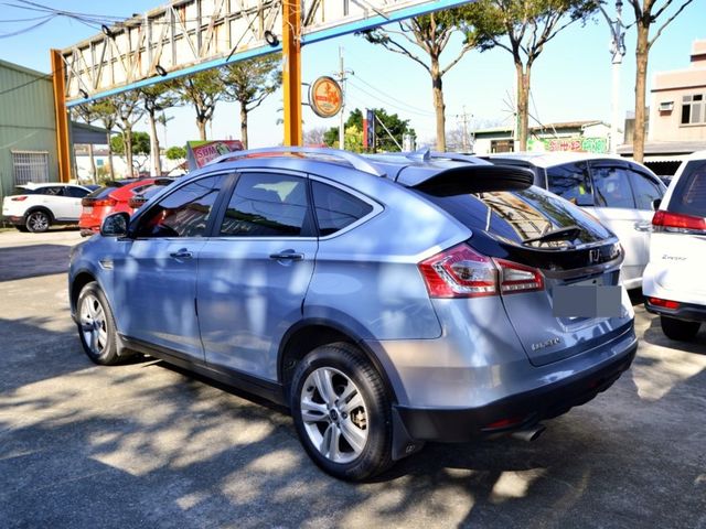 Luxgen U6 Turbo  第10張相片