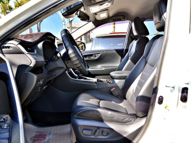 Toyota RAV4  第6張相片