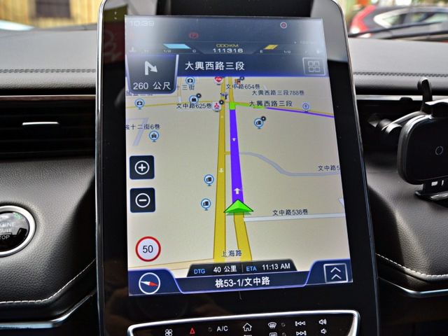 Luxgen URX  第11張相片