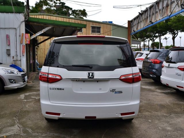 Luxgen M7  第16張相片