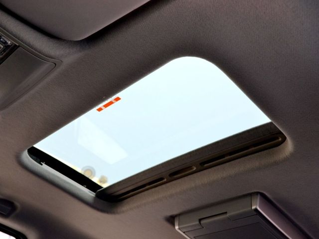 Luxgen M7  第21張相片