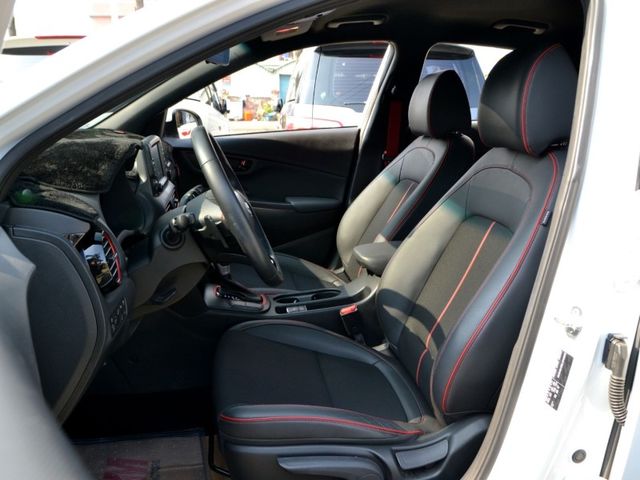 Hyundai Kona  第9張相片