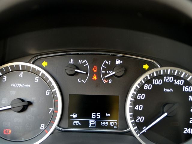 Nissan Sentra  第11張相片