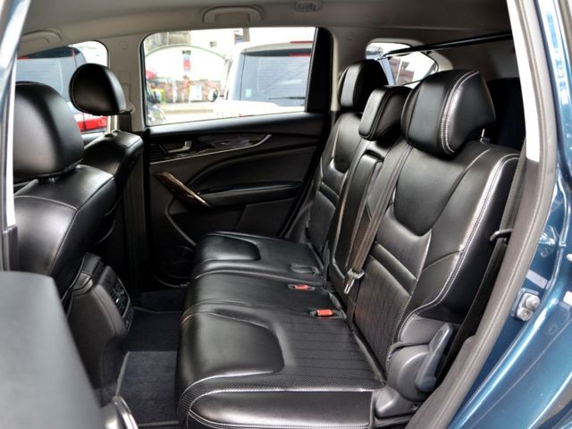 Luxgen URX  第10張相片
