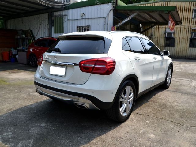 Mercedes-Benz/賓士 GLA200  第7張相片