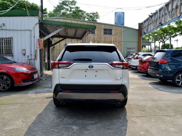 Toyota RAV4  第6張相片