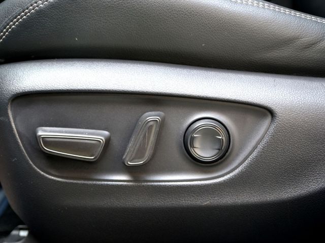 Toyota RAV4  第14張相片