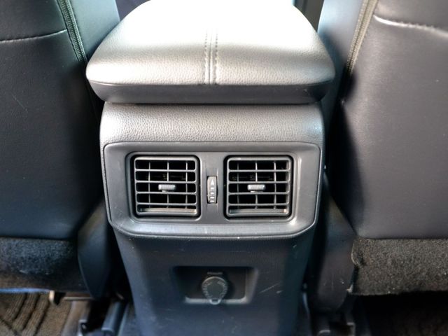 Toyota RAV4  第16張相片