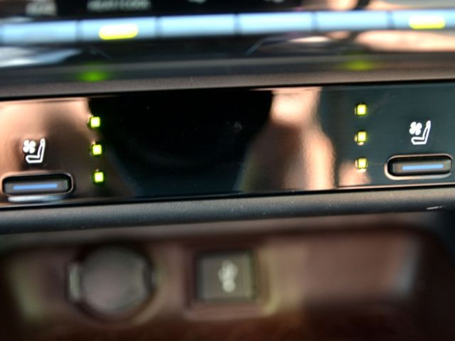 Toyota RAV4  第17張相片