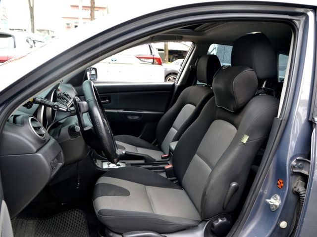 Mazda Mazda3  第8張相片