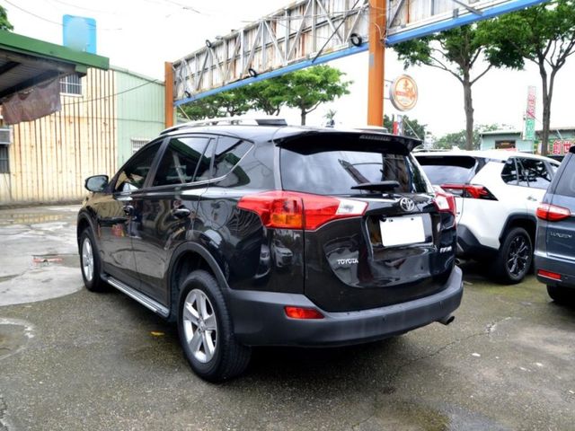 2013 Toyota RAV4 2.5 G 《安卓機/CARPALY/衛星導航/電動天窗/電動座椅》  第6張相片