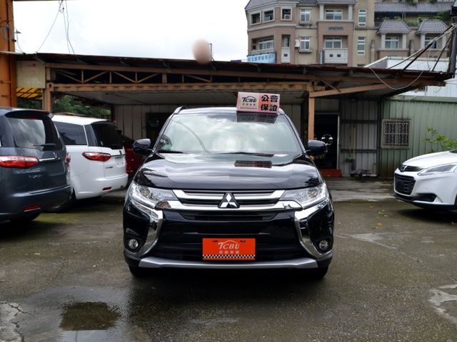 2021 Mitsubishi Outlander 《ACC主動跟車/原廠保養/自動頭燈/循跡防滑》  第2張相片