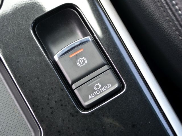 2021 Mitsubishi Outlander 《ACC主動跟車/原廠保養/自動頭燈/循跡防滑》  第18張相片