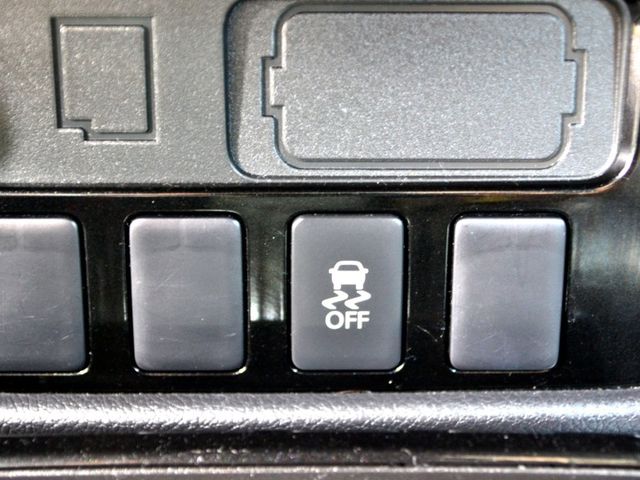 2021 Mitsubishi Outlander 《ACC主動跟車/原廠保養/自動頭燈/循跡防滑》  第19張相片