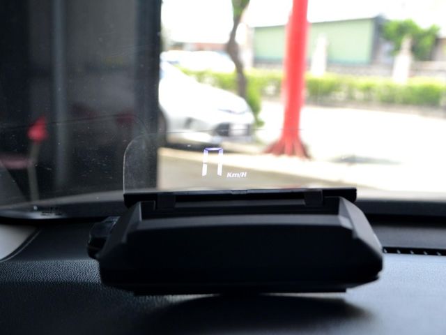 2019 Honda HR-V(NEW) 1.8 S《免鑰匙/胎壓監控/衛星導航/換檔撥片》  第13張相片