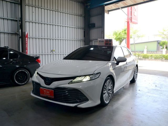2019 Toyota Camry 2.5 Hybrid旗艦《ACC主動跟車/全景天窗/雙電動椅》  第3張相片