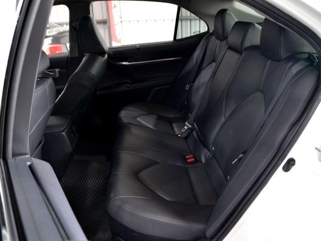 2019 Toyota Camry 2.5 Hybrid旗艦《ACC主動跟車/全景天窗/雙電動椅》  第10張相片