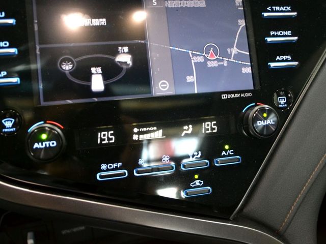 2019 Toyota Camry 2.5 Hybrid旗艦《ACC主動跟車/全景天窗/雙電動椅》  第13張相片